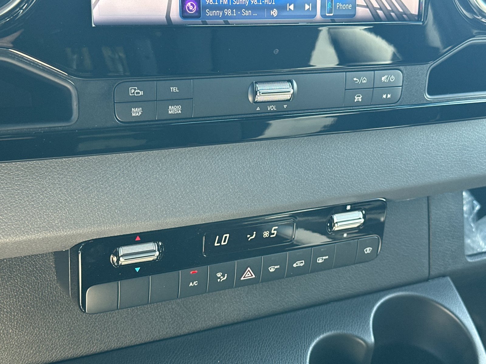 New 2026 Mercedes-Benz Sprinter 2500 image 23