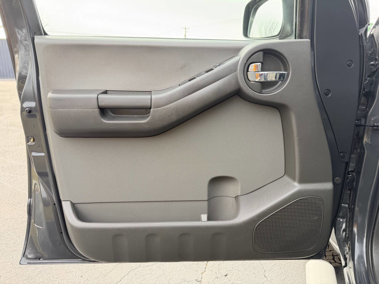 Used 2012 Nissan Xterra S w/ Value Package image 11