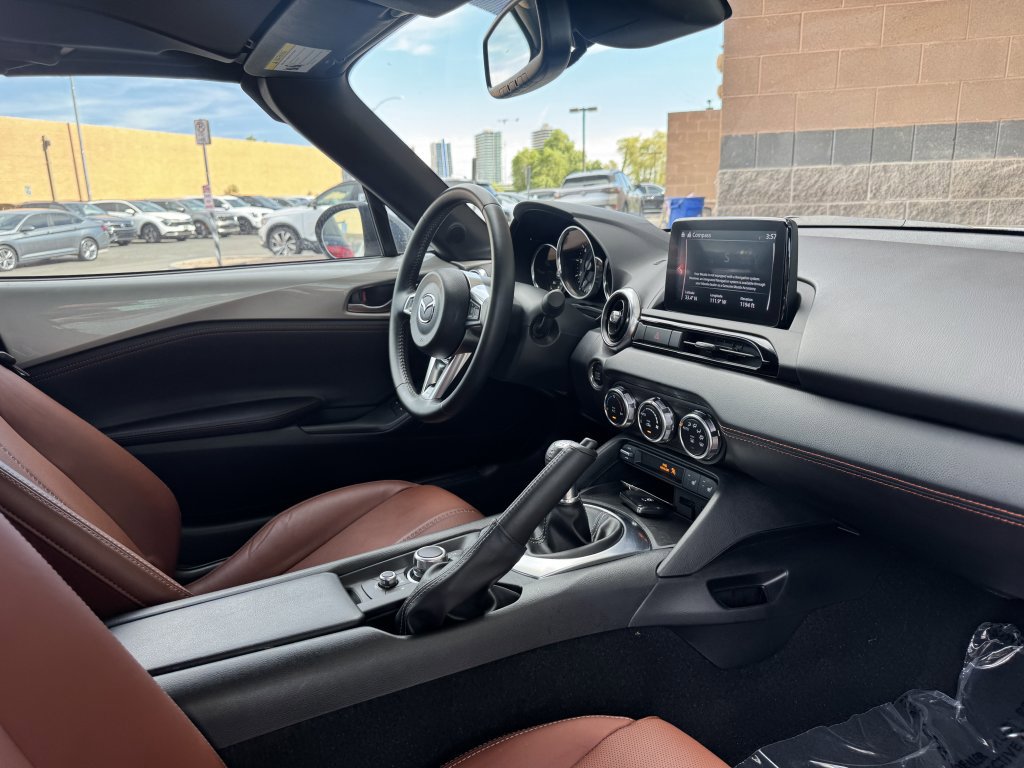 Used 2023 MAZDA MX-5 Miata Grand Touring w/ Appearance Package image 30