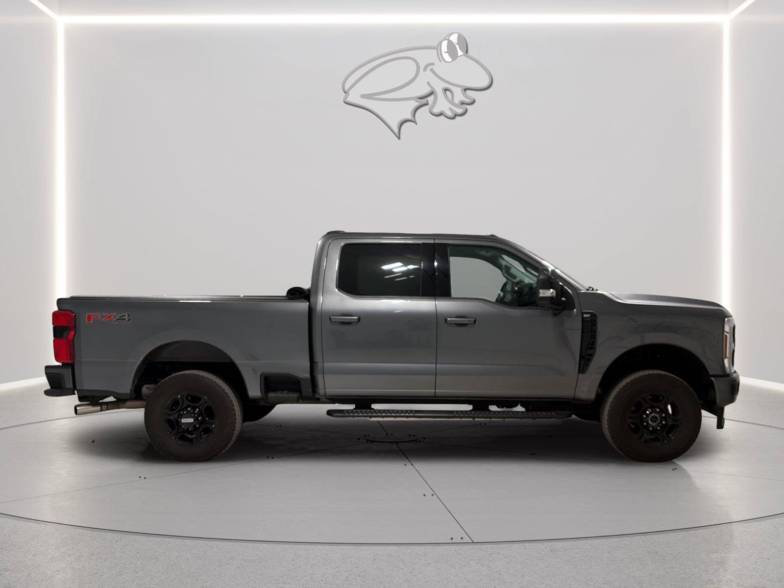 Used 2024 Ford F250 XLT w/ XLT Premium Package AWD/4WD image 6
