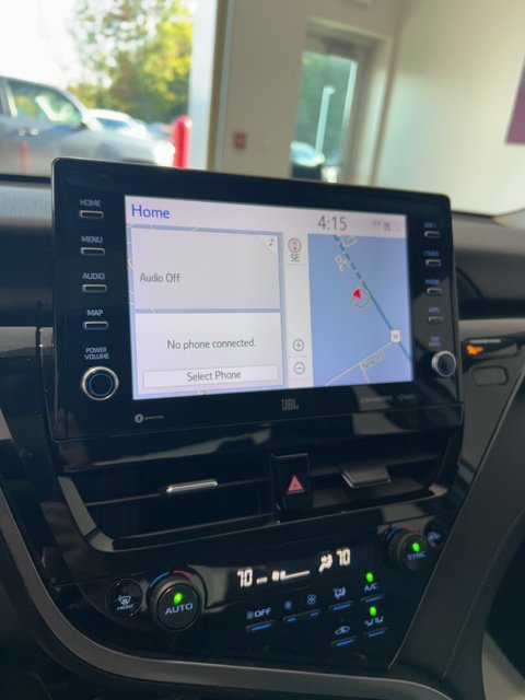 Used 2021 Toyota Camry XLE w/ Navigation Upgrade Package FWD image 14