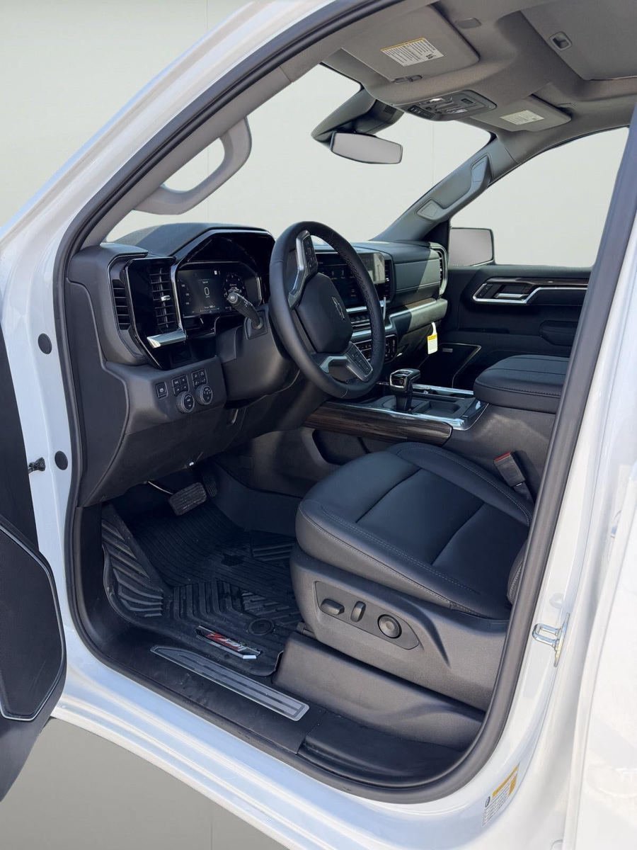 New 2026 Chevrolet Silverado 1500 RST w/ RST All Star Premium Package AWD/4WD image 27