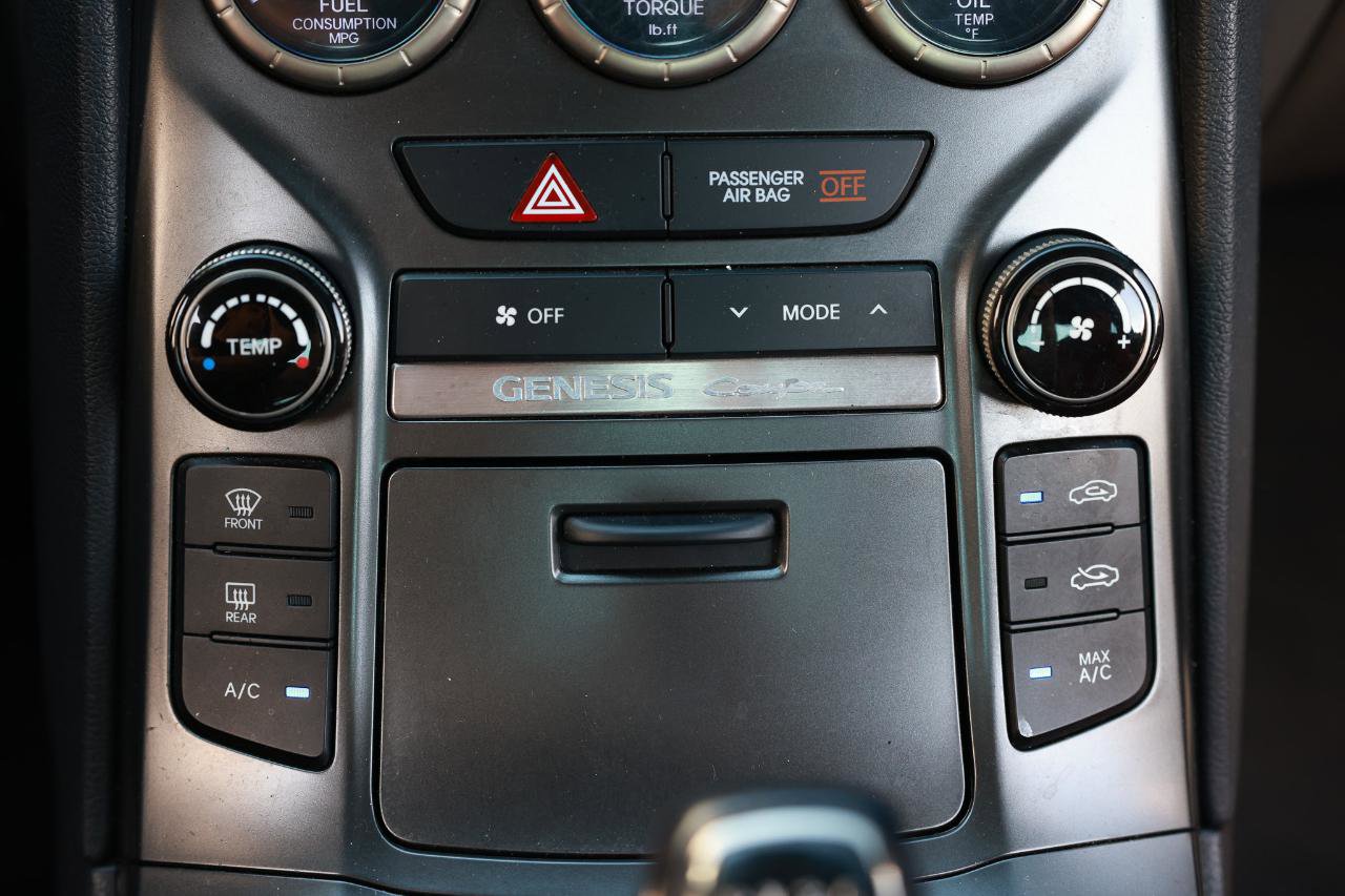 Used 2013 Hyundai Genesis 3.8 image 31