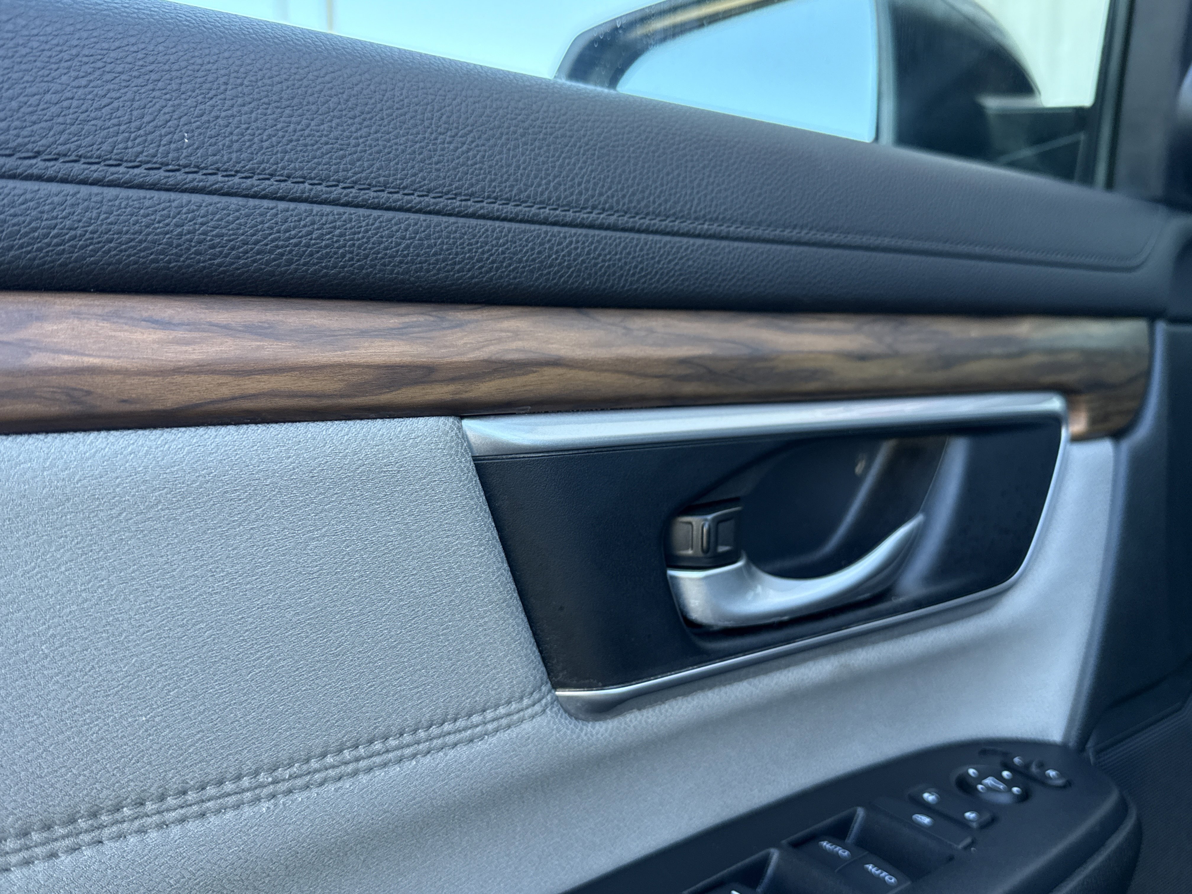 Used 2022 Honda CR-V EX image 18