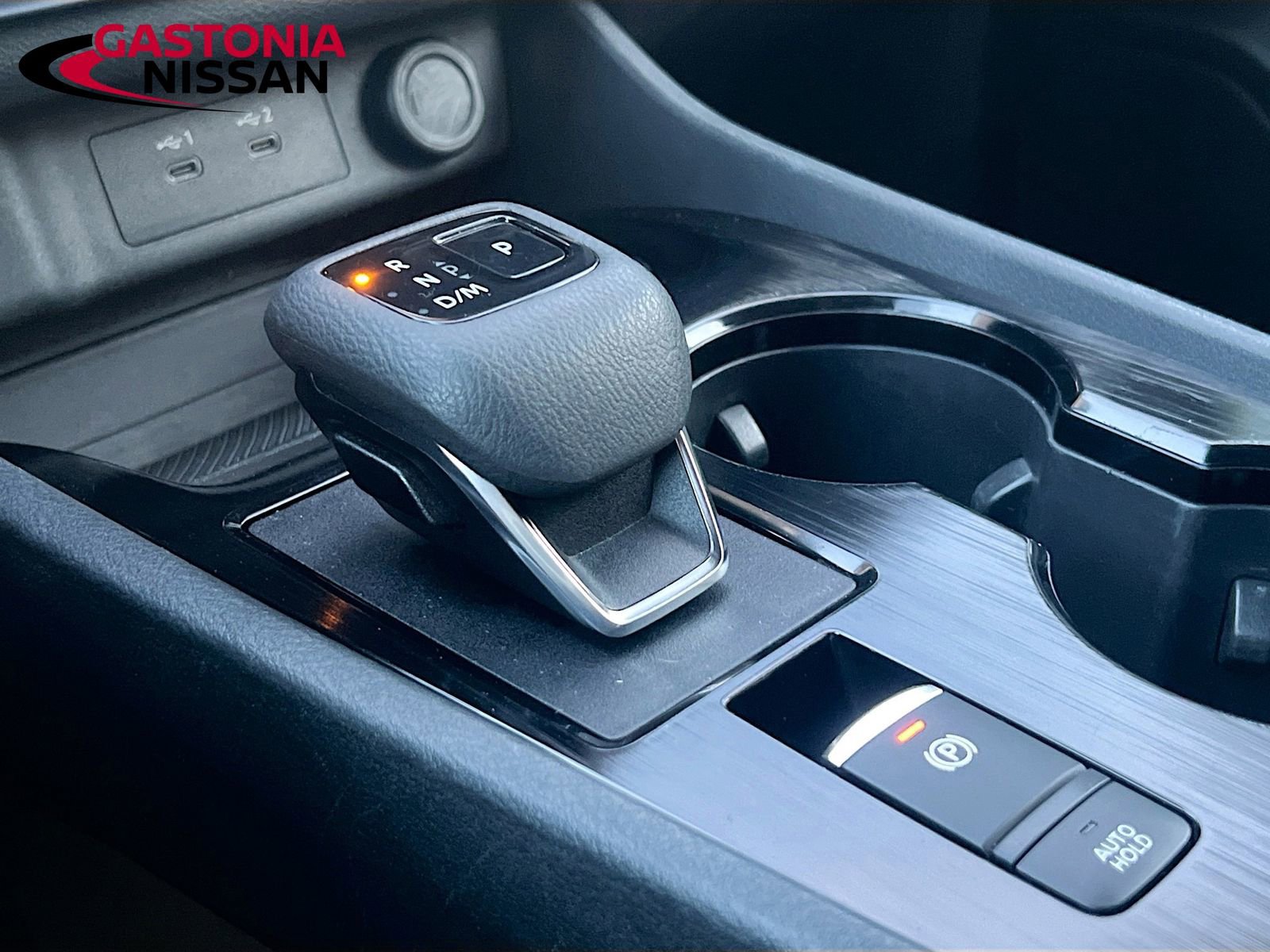 Used 2024 Nissan Rogue S image 21