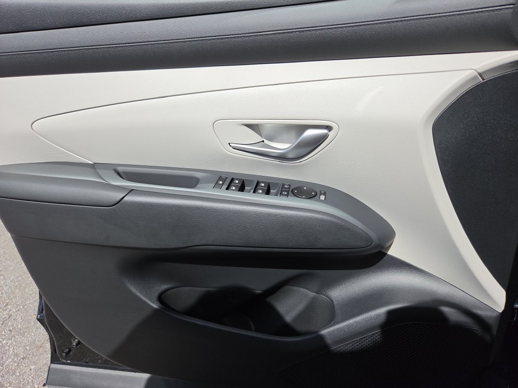 New 2026 Hyundai Tucson SEL Plus FWD image 17