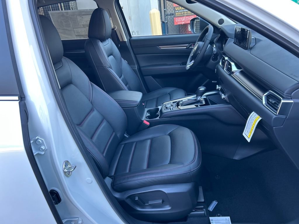 New 2025 MAZDA CX-5 Carbon Edition image 28