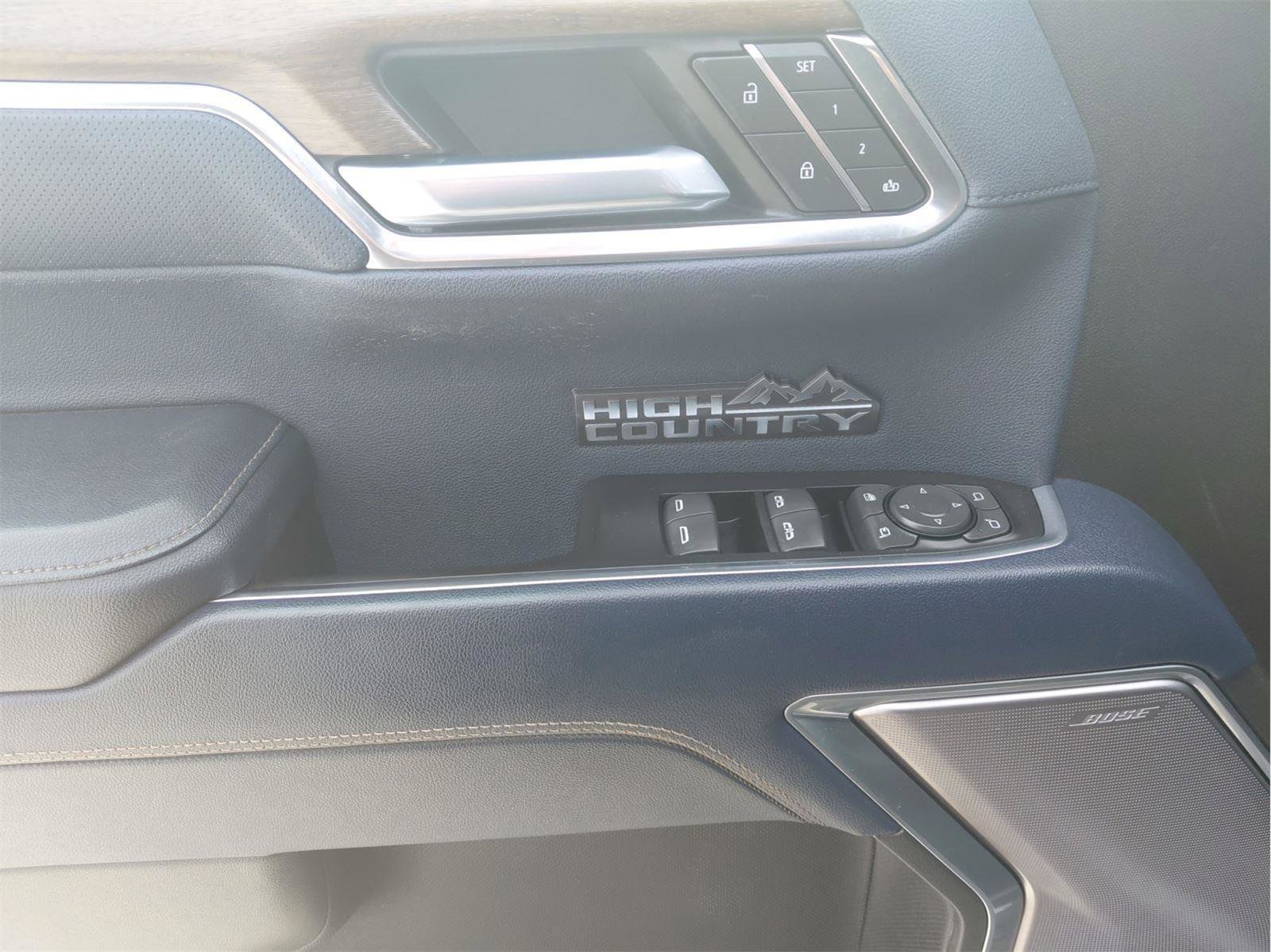 Used 2022 Chevrolet Silverado 1500 High Country w/ High Country Premium Package image 28