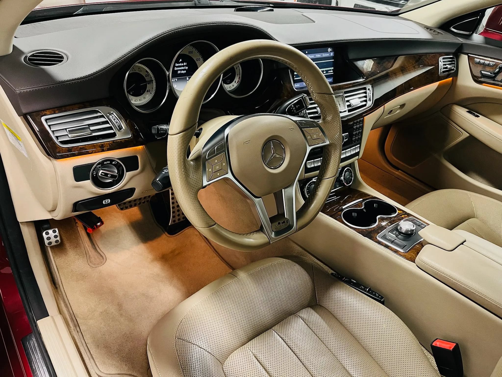 Used 2012 Mercedes-Benz CLS 550 4MATIC image 17