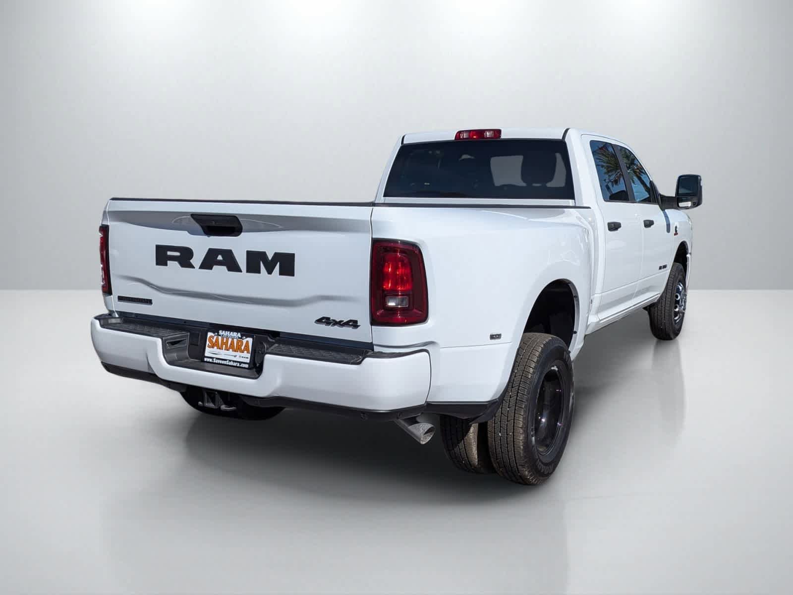 New 2026 RAM 3500 Big Horn AWD/4WD image 7