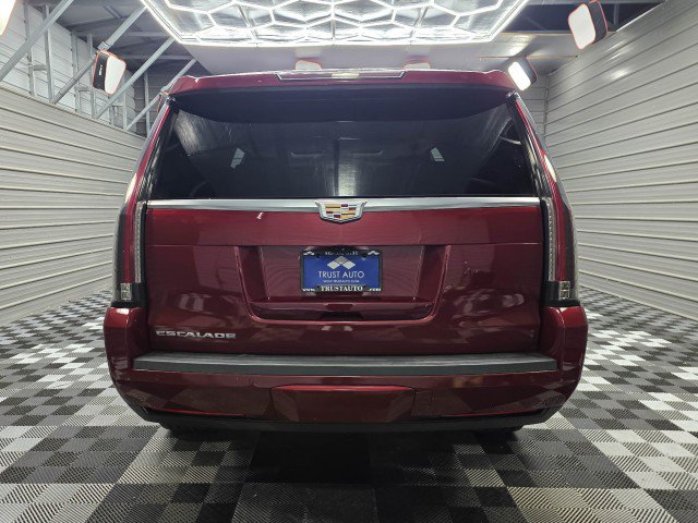 Used 2019 Cadillac Escalade Luxury AWD/4WD image 7
