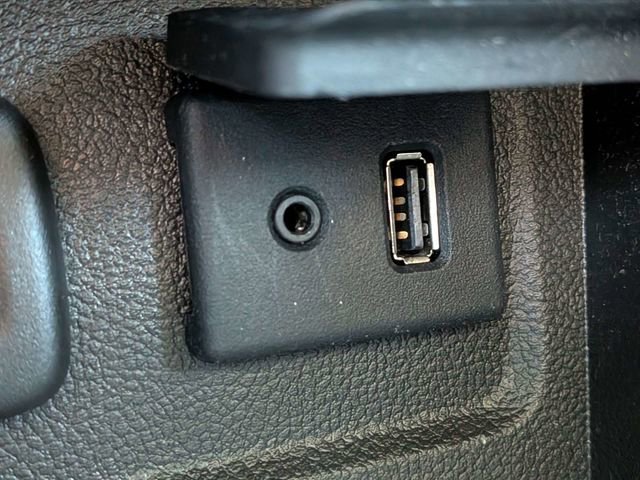 Used 2015 Buick Encore FWD image 22