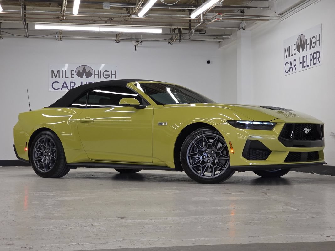 Used 2025 Ford Mustang GT Premium w/ GT Performance Package RWD image 2