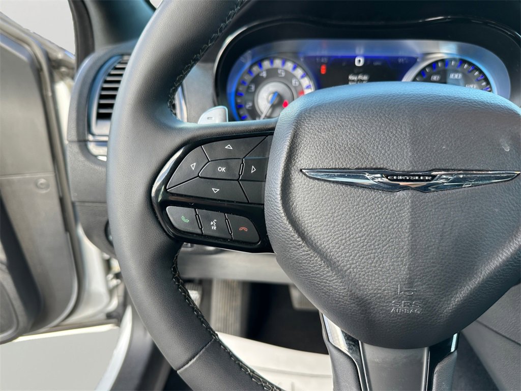 Used 2023 Chrysler 300 S image 21
