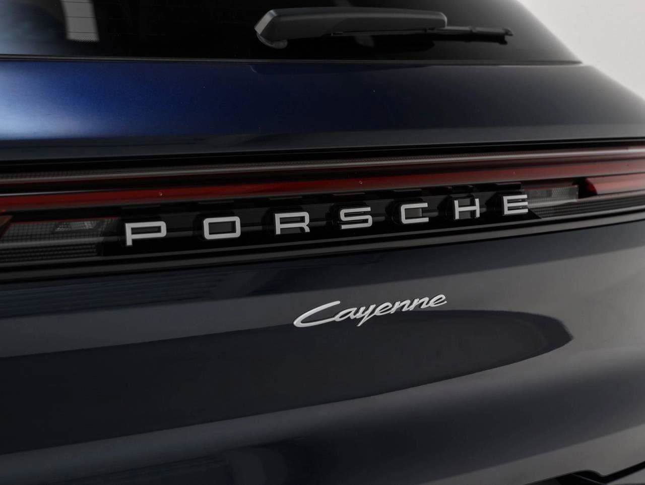New 2025 Porsche Cayenne image 96