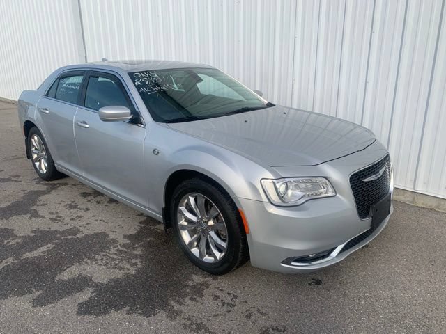 Used 2020 Chrysler 300 Touring L w/ Value Package AWD/4WD image 1