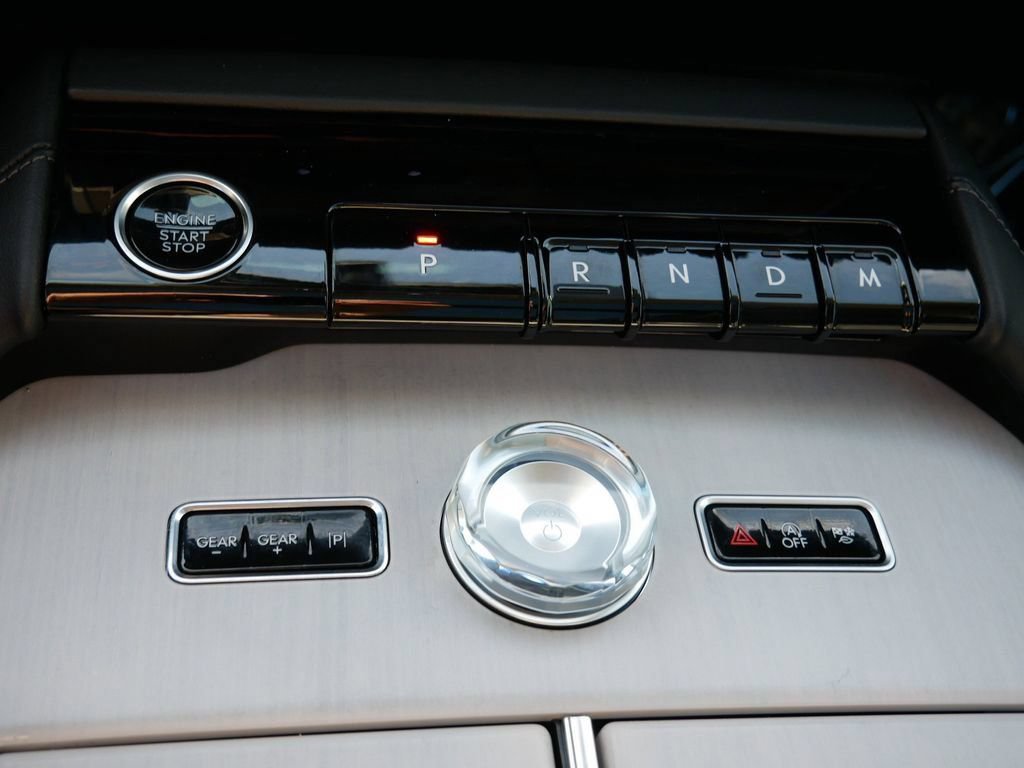 Used 2025 Lincoln Navigator Reserve AWD/4WD image 27