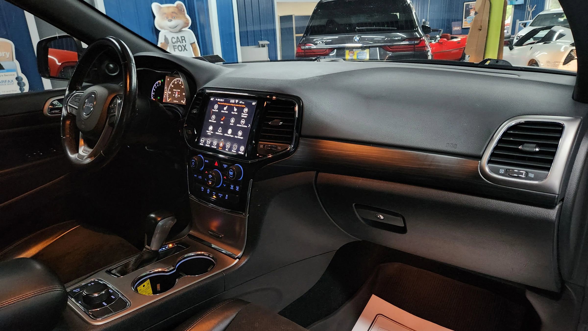 Used 2020 Jeep Grand Cherokee Laredo w/ Quick Order Package 2BN North image 12