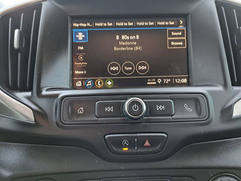 Used 2022 GMC Terrain SLE image 10