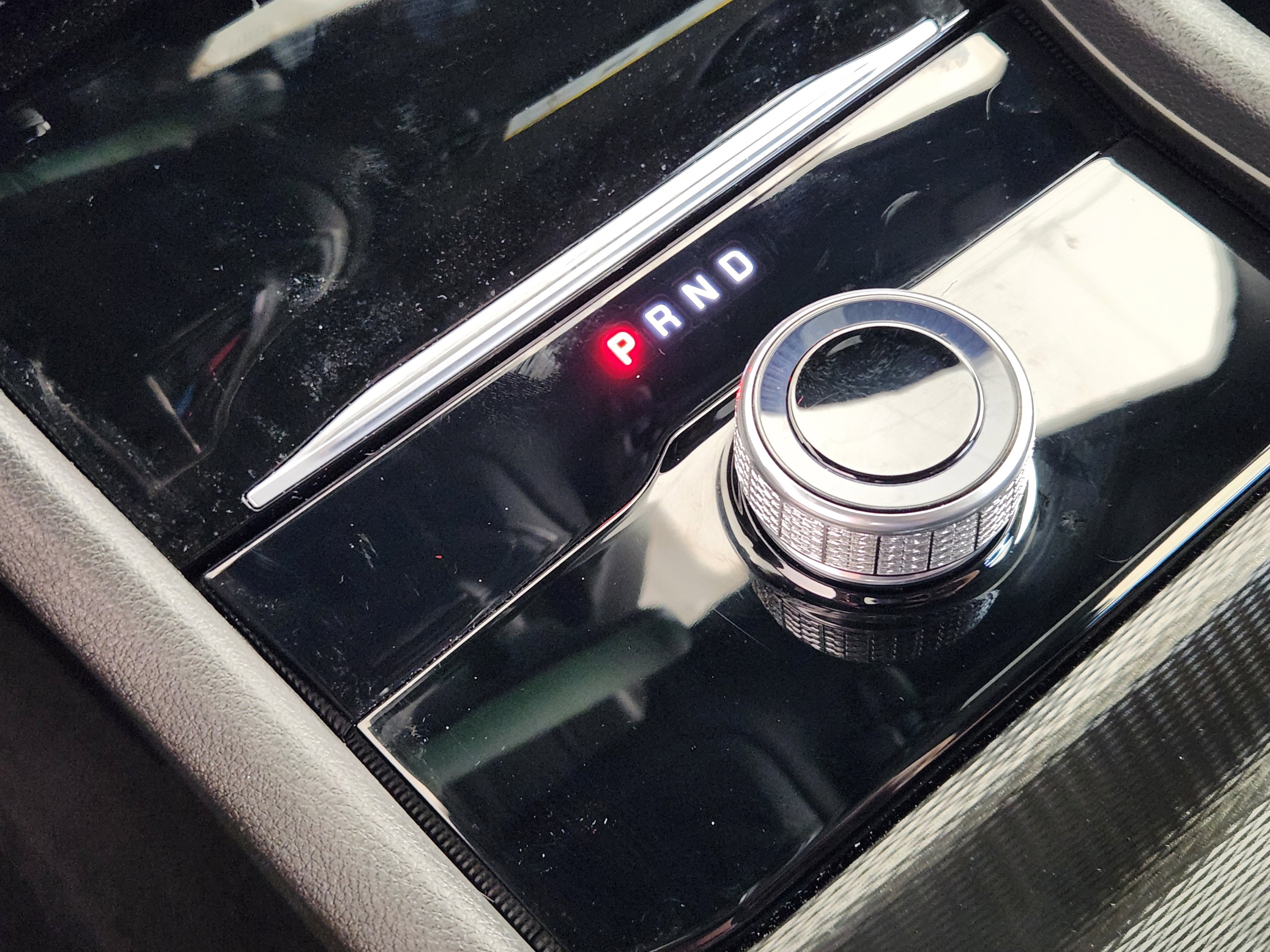 Used 2025 Jeep Grand Cherokee Laredo X image 20