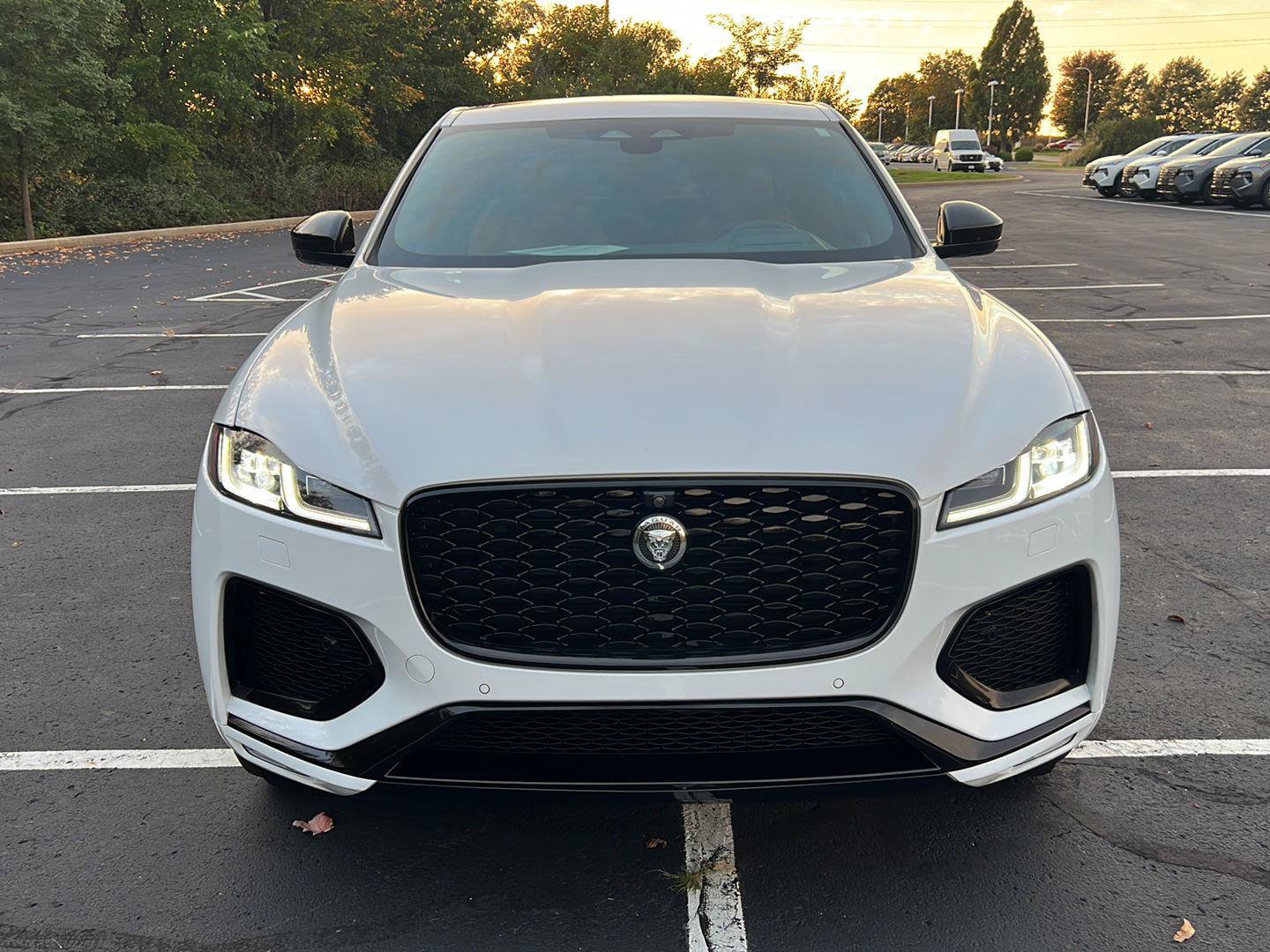 Certified 2026 Jaguar F-PACE R-Dynamic S AWD/4WD image 8