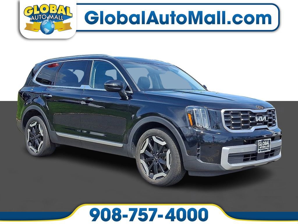 Used 2023 Kia Telluride S w/ S Sunroof Package