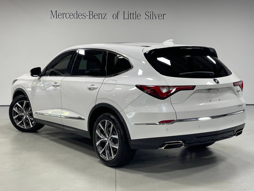 Used 2024 Acura MDX w/ Technology Package AWD/4WD image 3