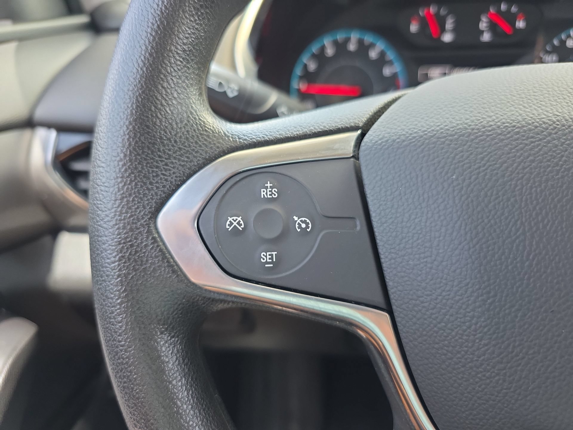 Used 2020 Chevrolet Traverse LS w/ LPO, Blackout Package FWD image 20