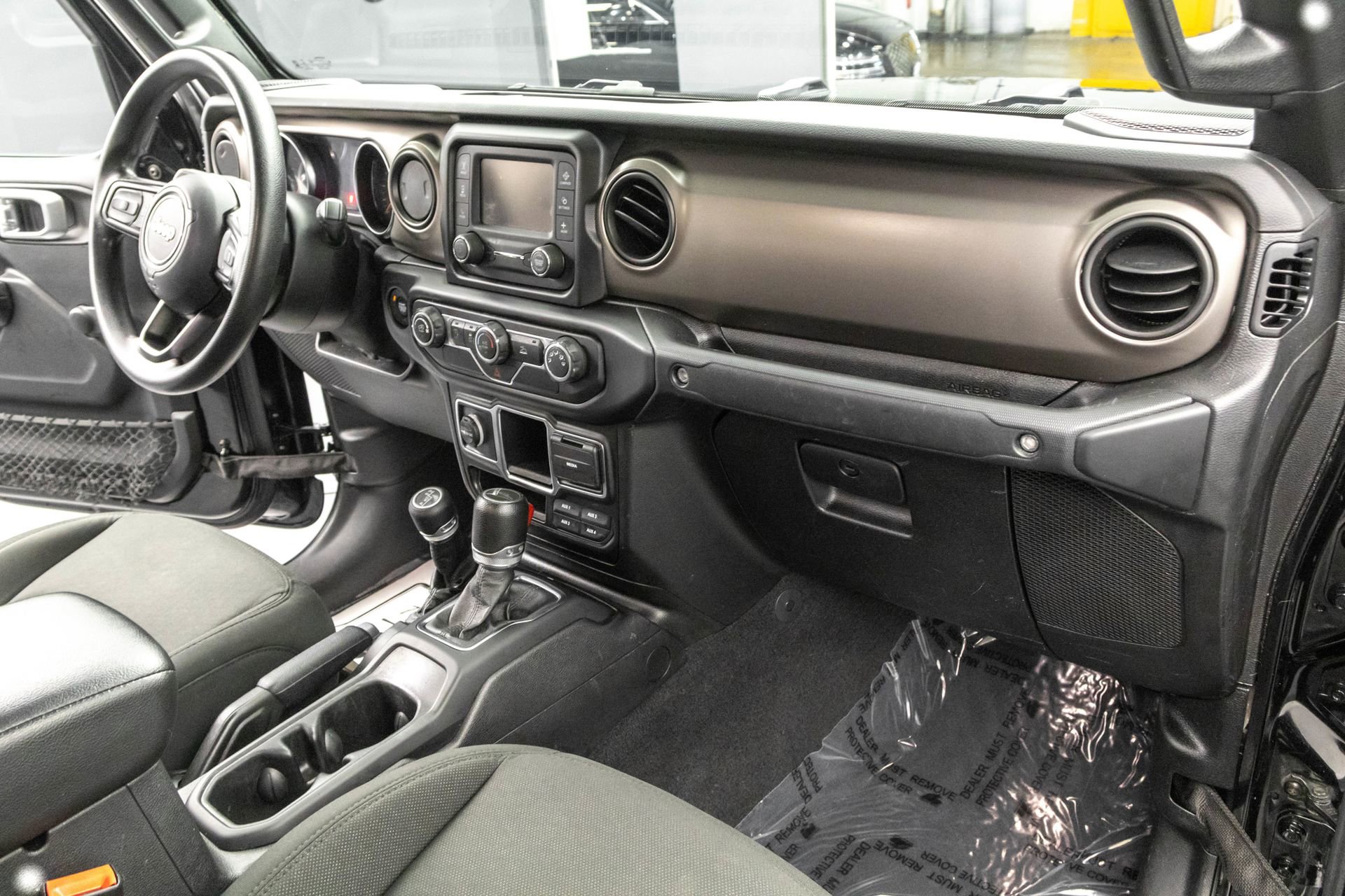 Used 2021 Jeep Gladiator Sport image 38