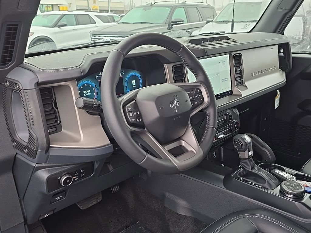 New 2025 Ford Bronco Outer Banks w/ Sasquatch Package image 10