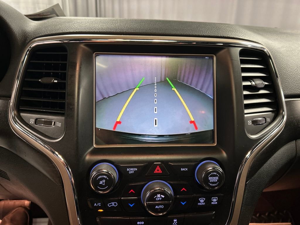 Used 2015 Jeep Grand Cherokee Laredo w/ Security & Convenience Group AWD/4WD image 16