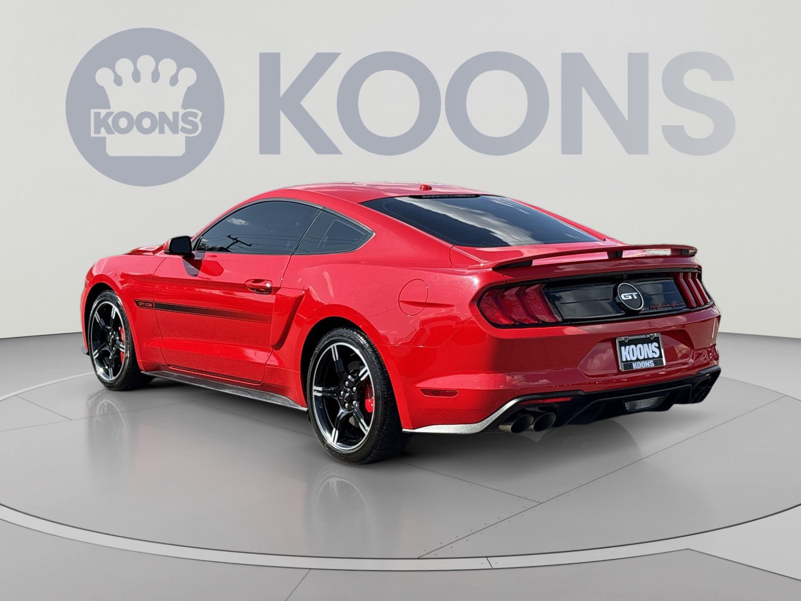 Used 2019 Ford Mustang GT Premium w/ Equipment Group 401A RWD image 4
