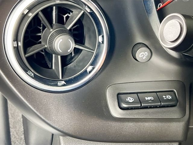 Used 2022 Chevrolet Camaro ZL1 RWD image 18