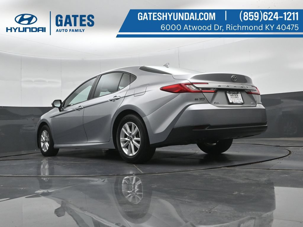 Used 2025 Toyota Camry LE FWD image 43