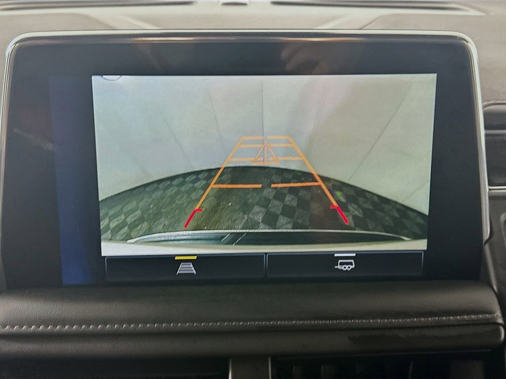 Used 2023 Chevrolet Suburban LT image 20