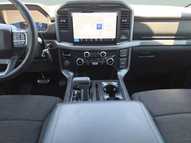 Used 2026 Ford F150 XLT w/ XLT Black Appearance Package RWD image 21