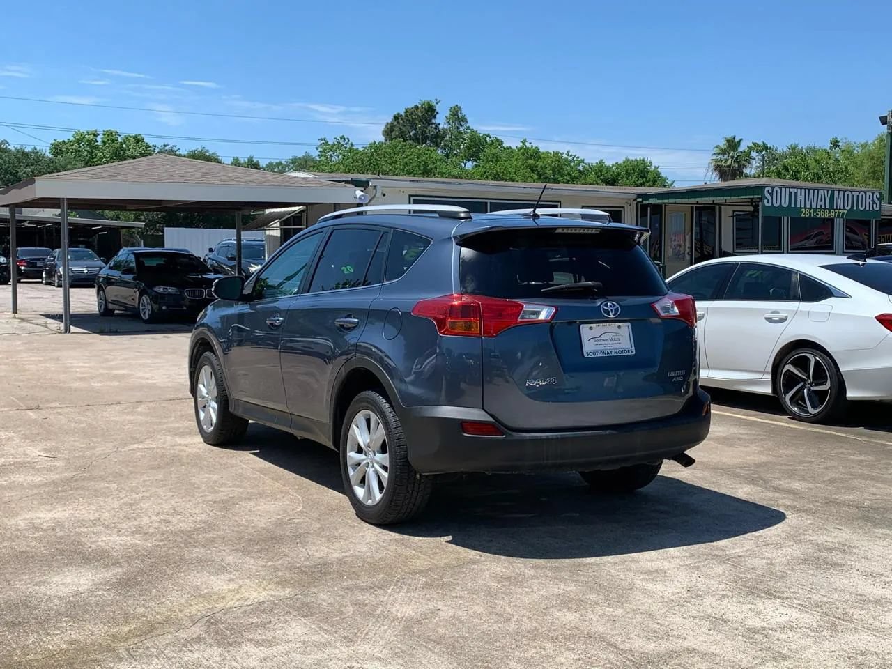 Used 2013 Toyota RAV4 Limited AWD/4WD image 5