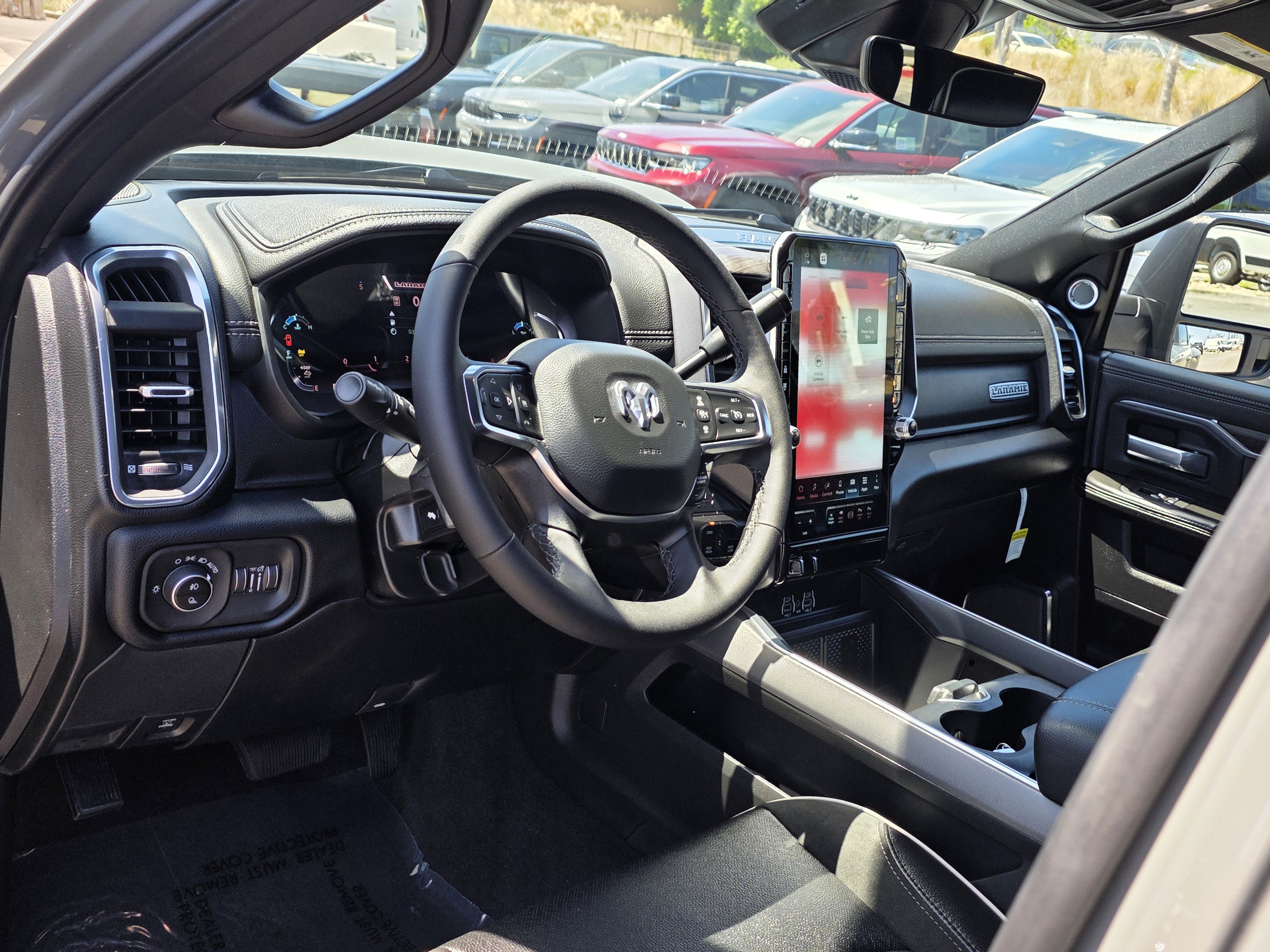 New 2026 RAM 3500 Laramie AWD/4WD image 10