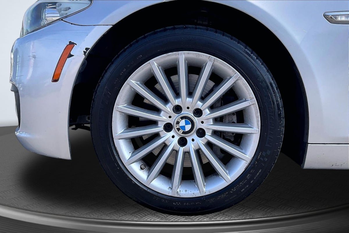 Used 2013 BMW 535i Sedan RWD image 9