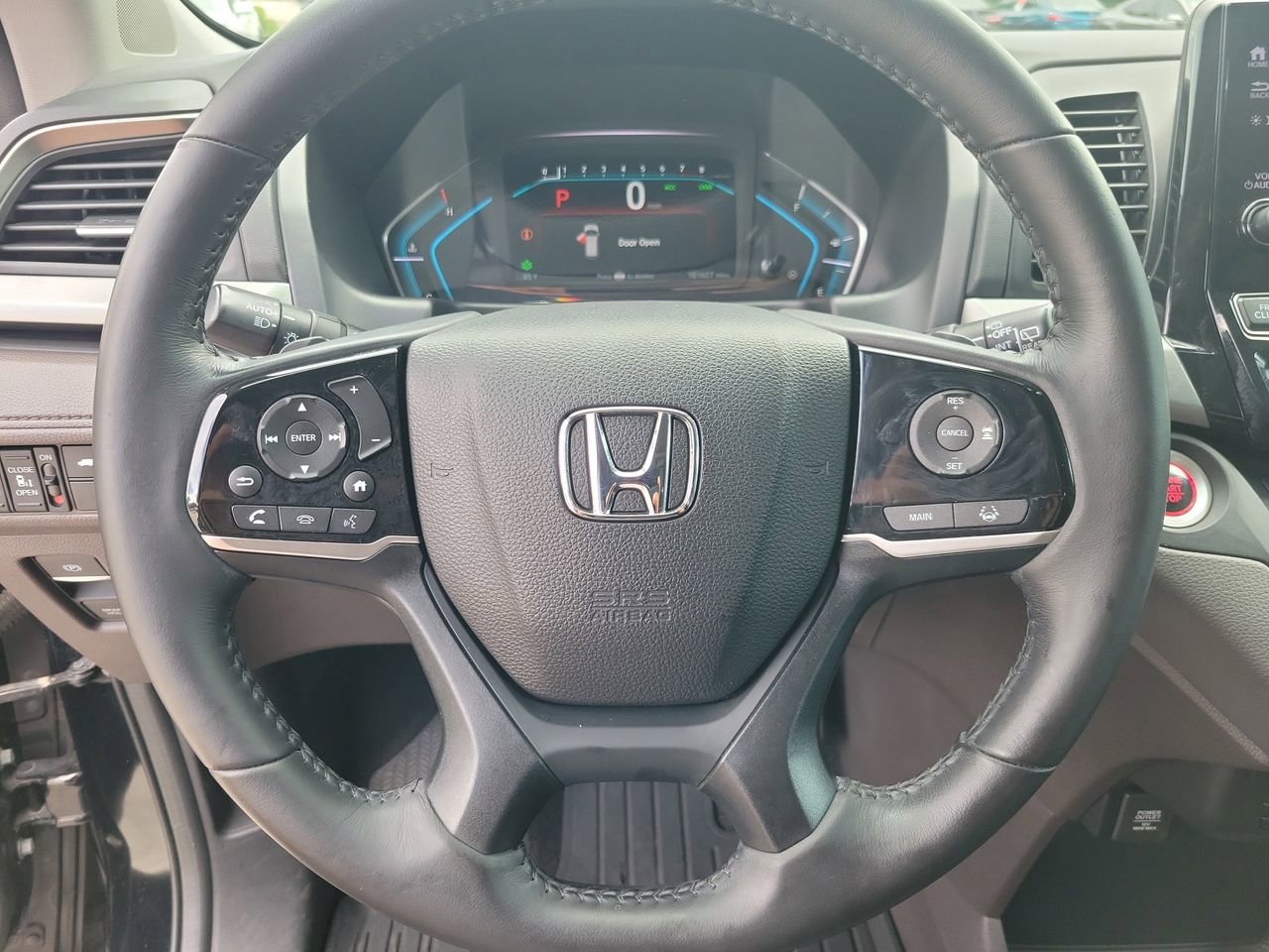 Used 2018 Honda Odyssey EX-L image 18