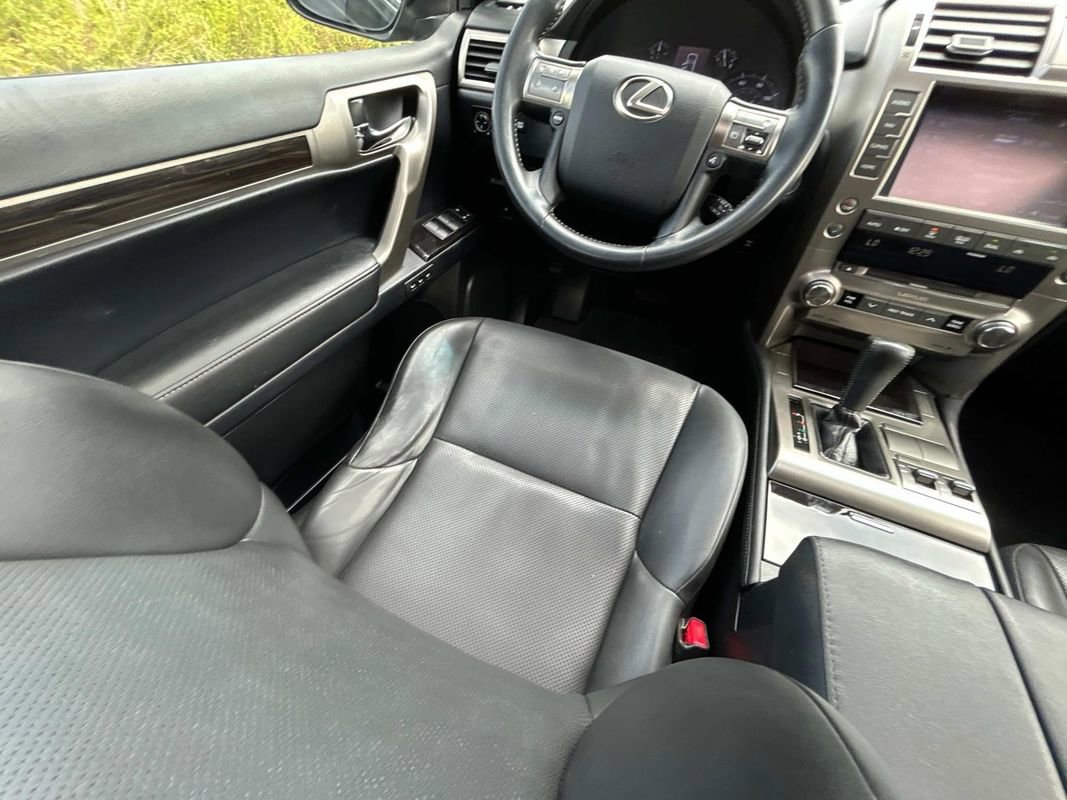 Used 2014 Lexus GX 460 image 15