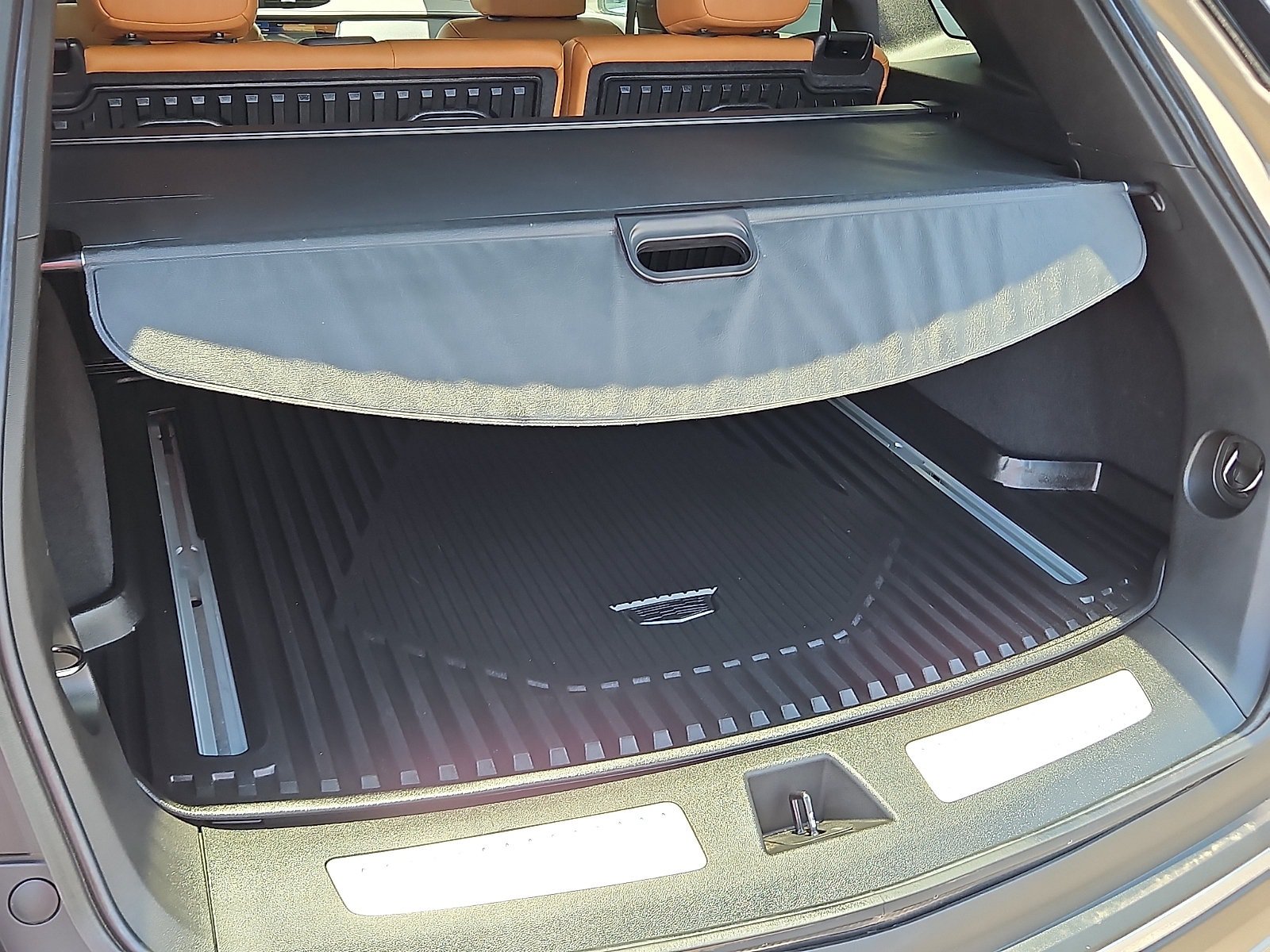 Certified 2023 Cadillac XT5 Premium Luxury w/ LPO, Floor Liner Package FWD image 6