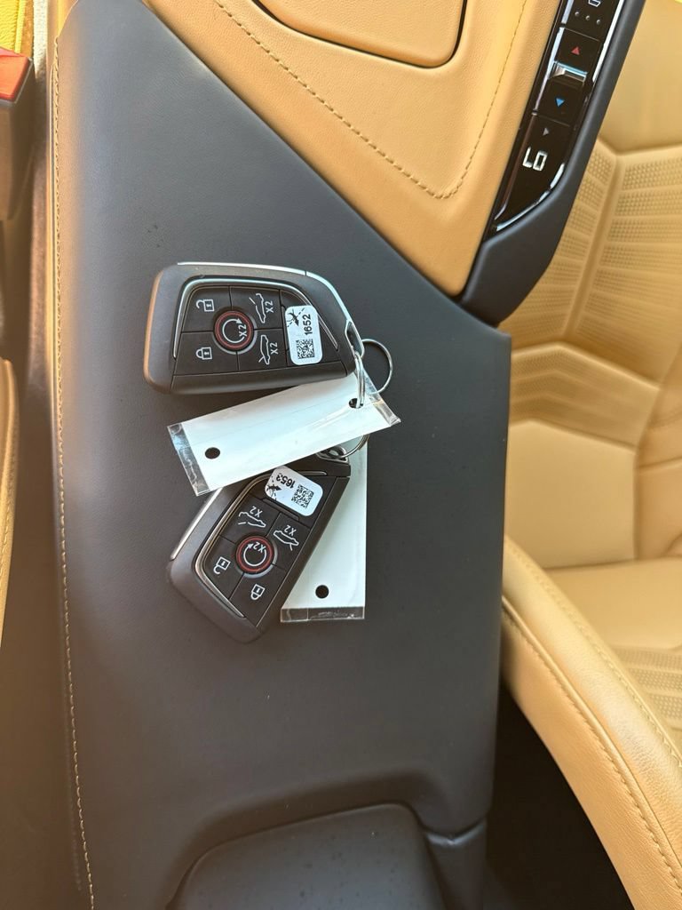 Used 2025 Chevrolet Corvette Z06 RWD image 36