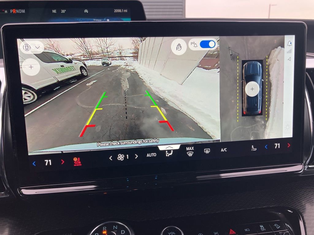 Used 2025 Ford Expedition Max Platinum w/ Stealth Performance Package image 22