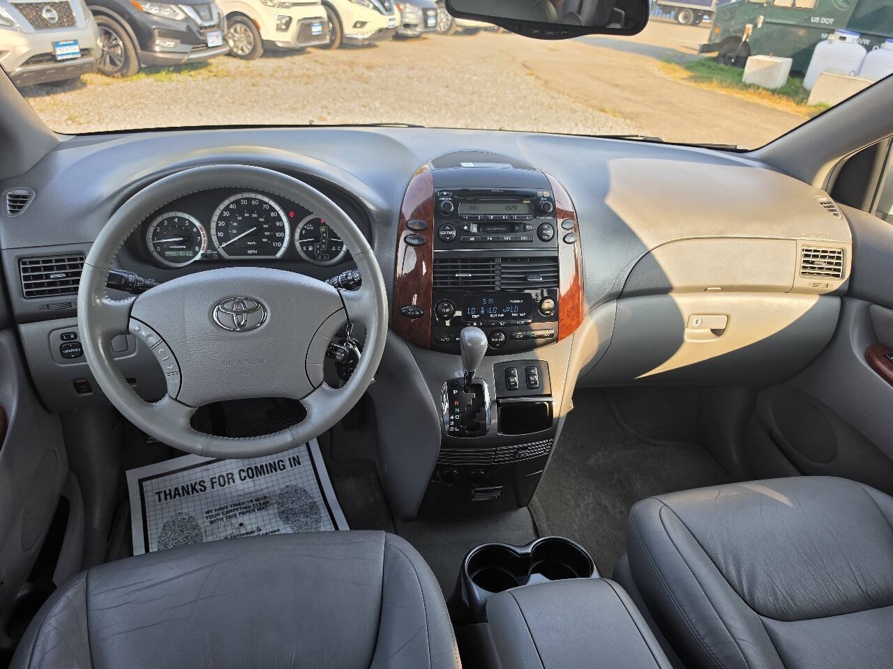 Used 2004 Toyota Sienna XLE w/ XLE Pkg 12 FWD image 11