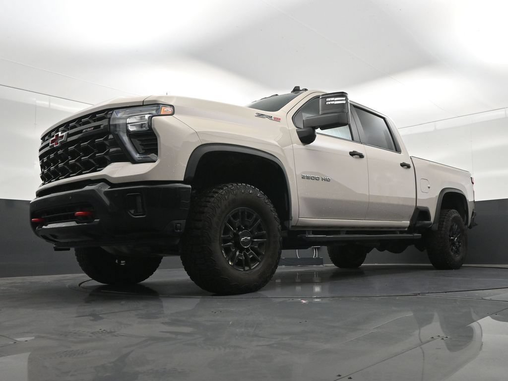 Used 2026 Chevrolet Silverado 2500 ZR2 AWD/4WD image 24