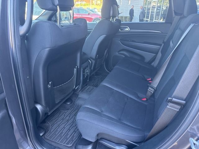 Used 2017 Jeep Grand Cherokee Laredo w/ Quick Order Package 2BE image 14