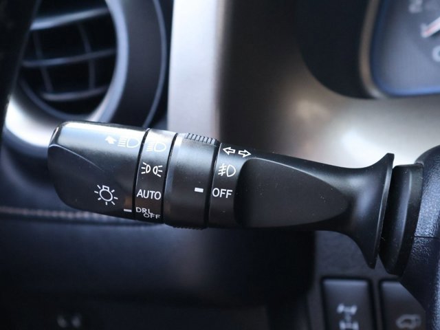 Used 2013 Toyota RAV4 Limited AWD/4WD image 17