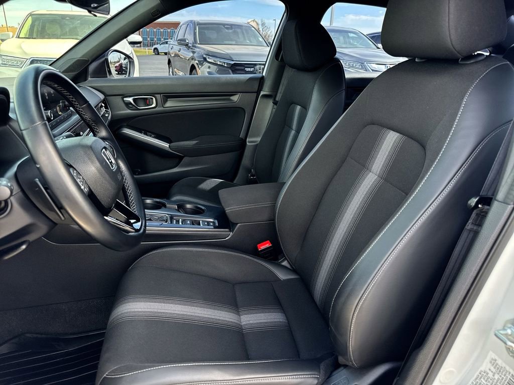 Used 2022 Honda Civic Sport image 11
