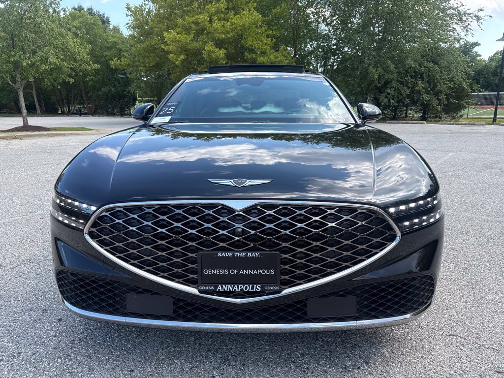 Used 2025 Genesis G90 3.5T AWD/4WD image 3
